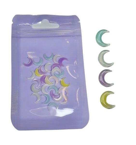 Набір декоративних 3D елементів для дизайну нігтів. Місяць